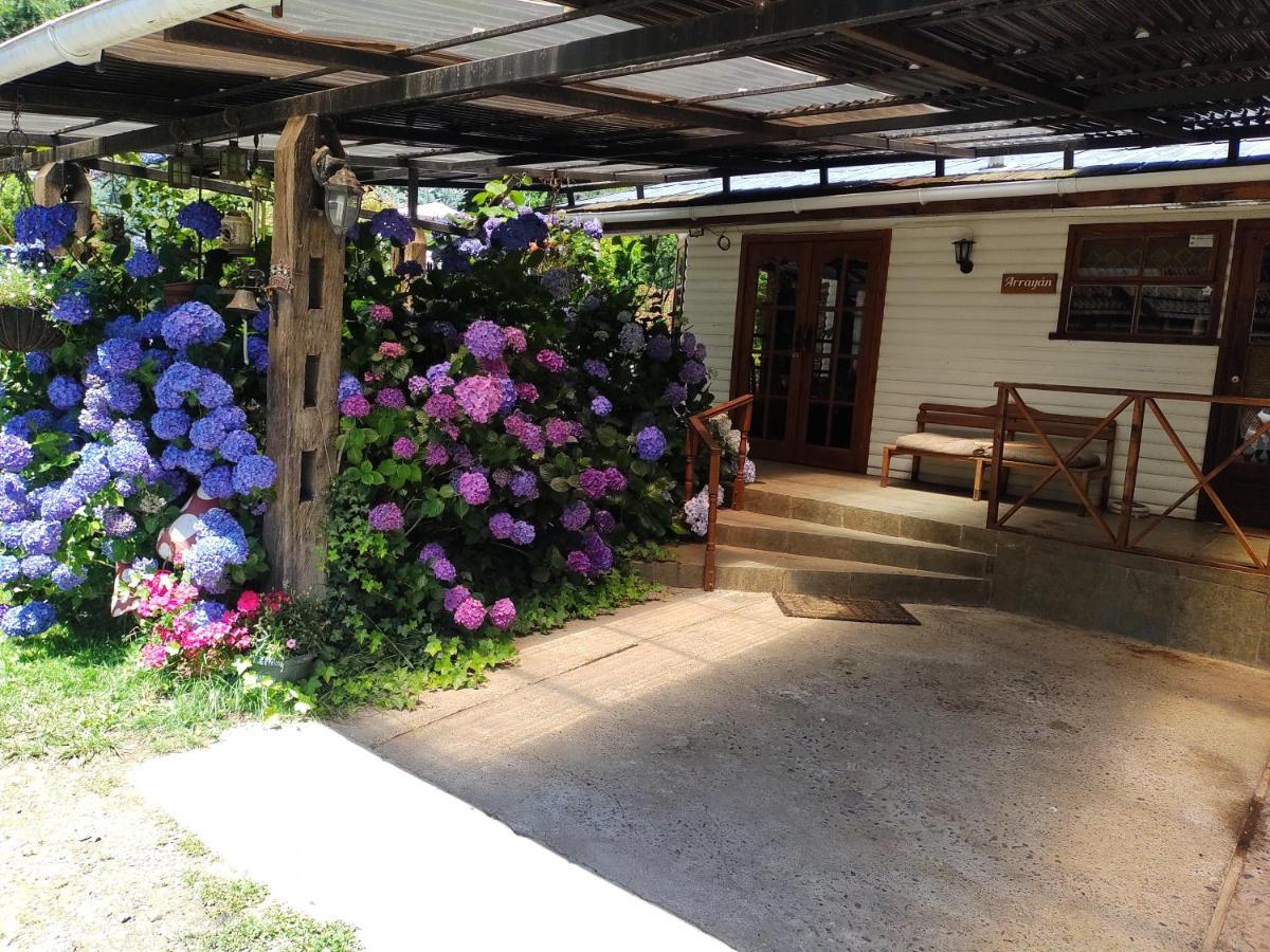 Complejo Cabanas Petalos Вилярика Екстериор снимка